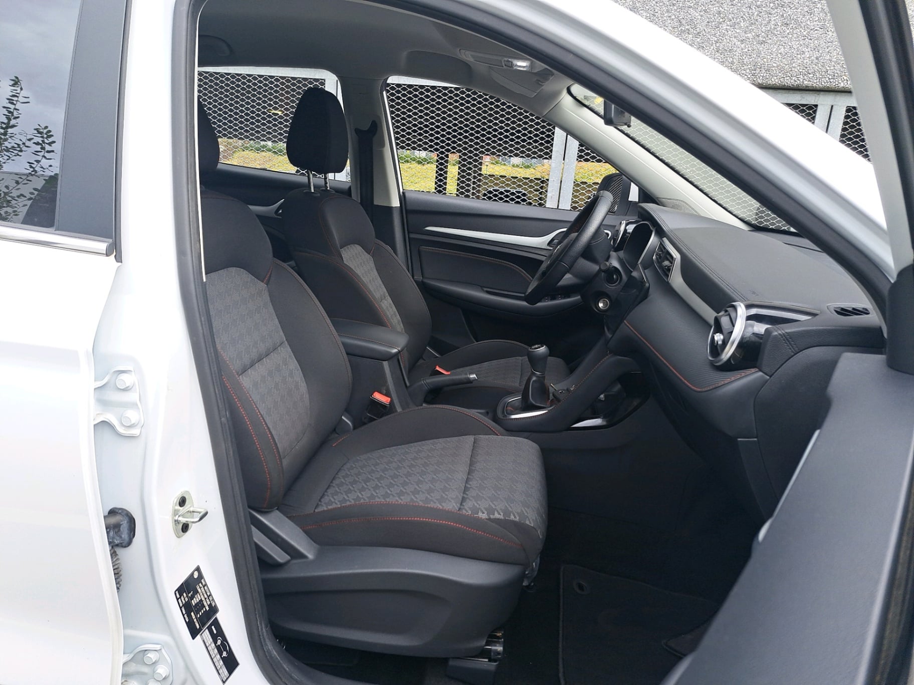 MG ZS Comfort 1.5 VTI-Tech 106 hp photo