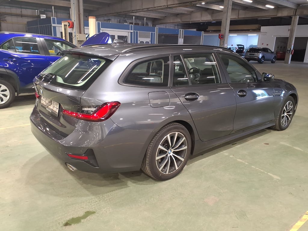 BMW 3 SERIES TOURING 2.0 318DA (100KW) TOURING photo