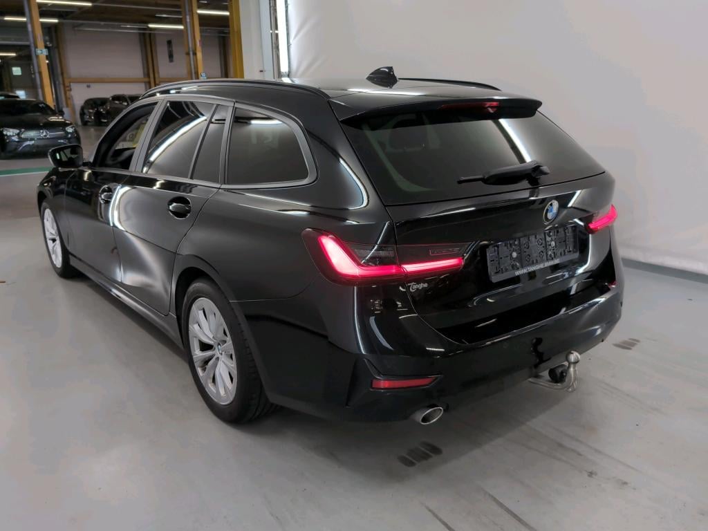BMW 3 SERIES TOURING 2.0 318DA (100KW) TOURING photo