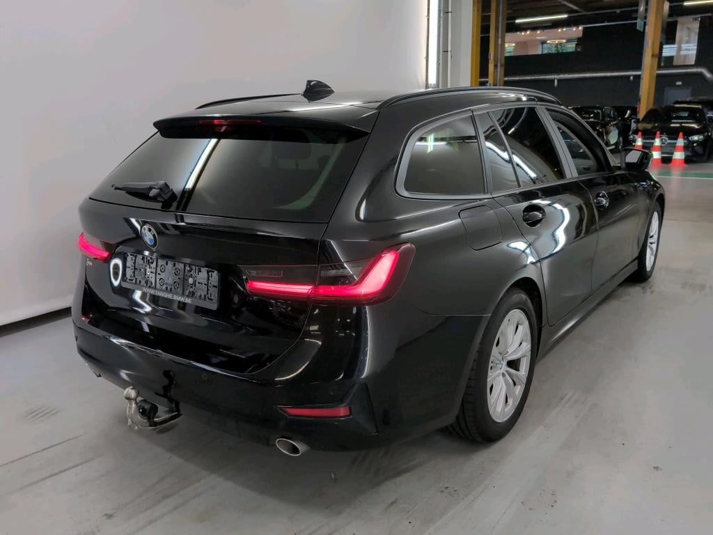 BMW 3 SERIES TOURING 2.0 318DA (100KW) TOURING photo