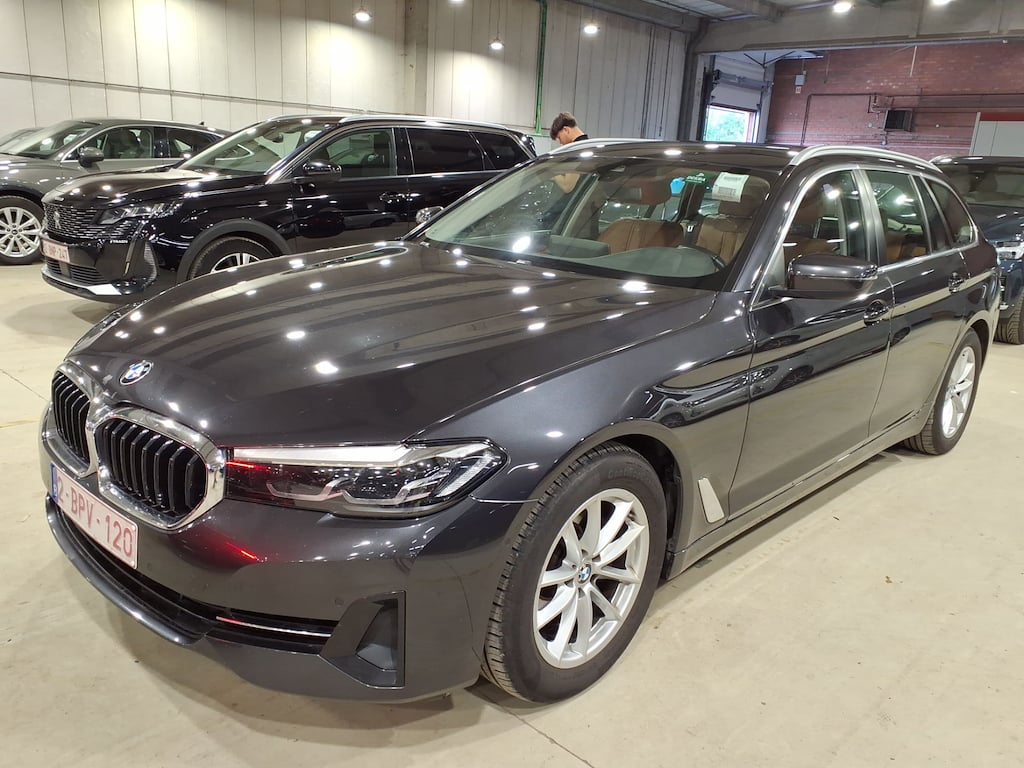BMW 5 TOURING DIESEL - 2020 520 dA MHD