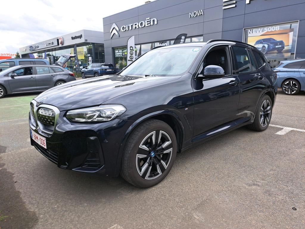 BMW IX3 80KWH AUTO