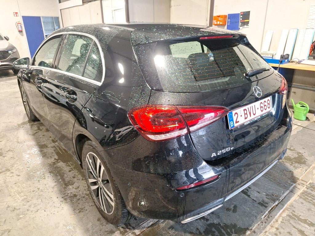 MERCEDES-BENZ CLASS A (W177) A 250 e PHEV Business Solution photo
