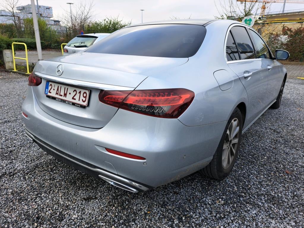 MERCEDES-BENZ E-CLASS BERLINE 1.6 E 200 D BUSINESS SOLUTION AUTO photo
