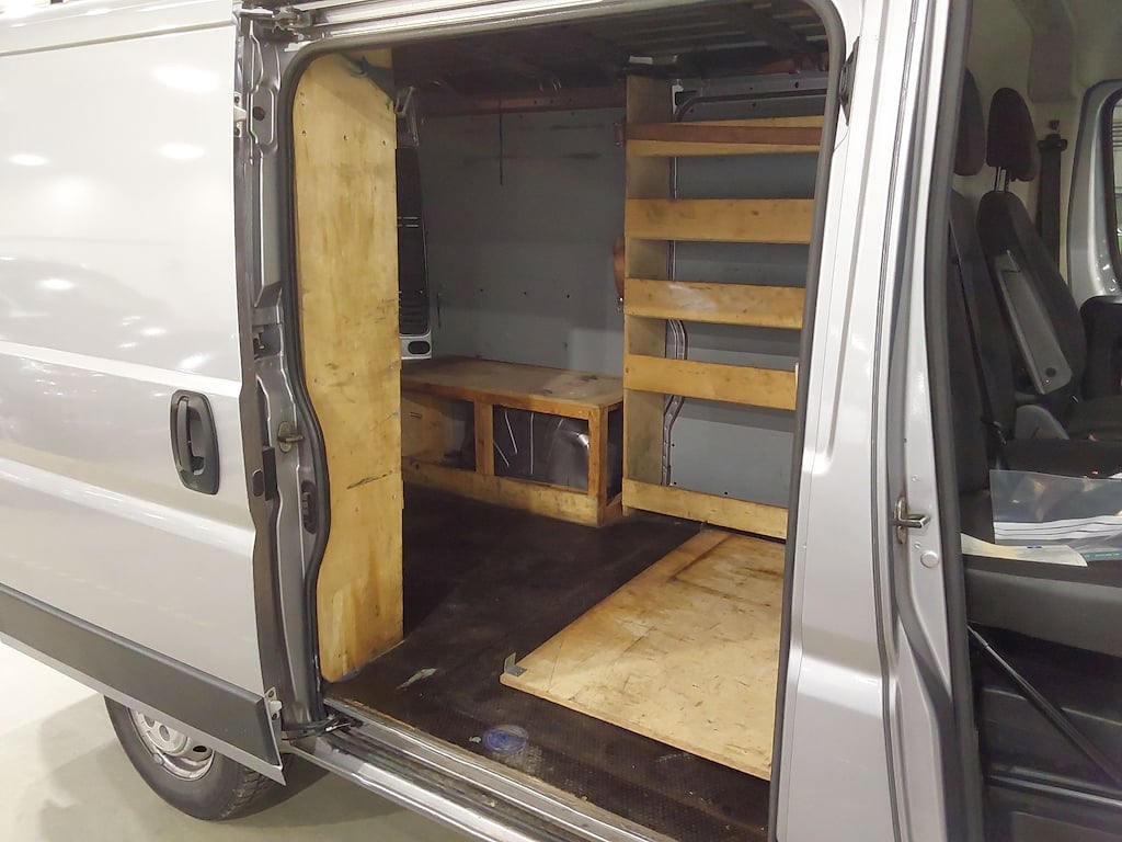 PEUGEOT BOXER 2.2 BLUEHDI S-S 140 ASPHALT 333 L1H1 photo