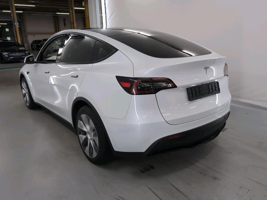 TESLA MODEL Y BEV AUTO RWD photo