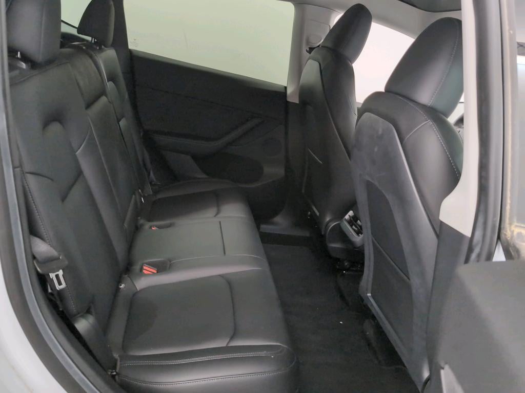 TESLA MODEL Y BEV AUTO RWD photo