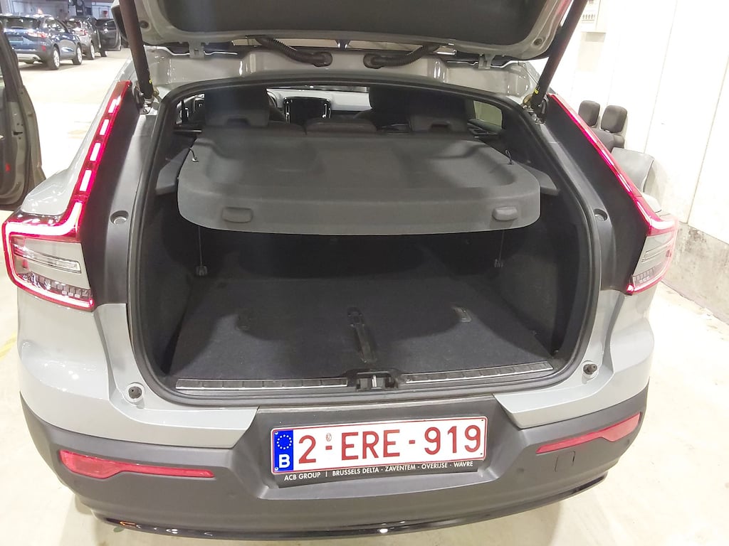 VOLVO C40 BEV 82KWH RECHARGE EXTEND RANGE ULTIMATE photo
