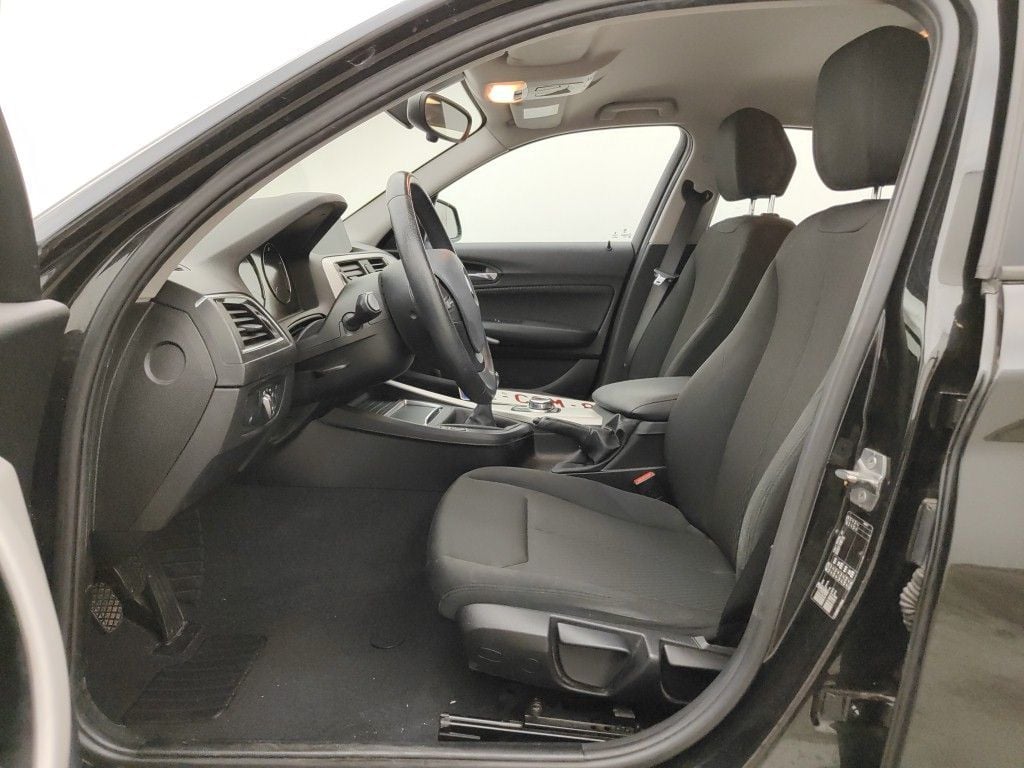 BMW 1 Reeks Hatch 114d (70 kW) 5d photo