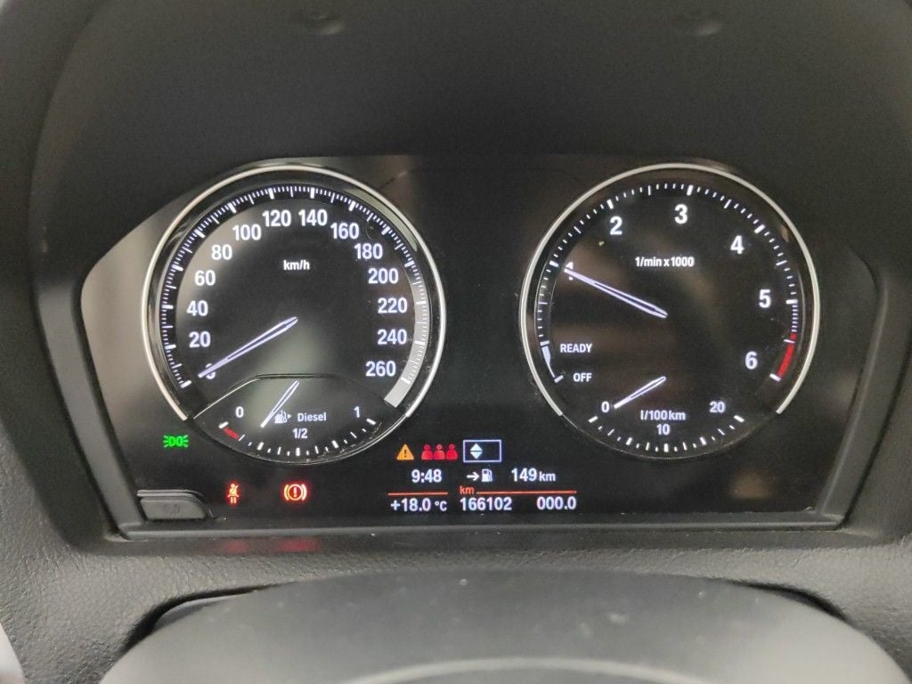 BMW 1 Reeks Hatch 114d (70 kW) 5d photo