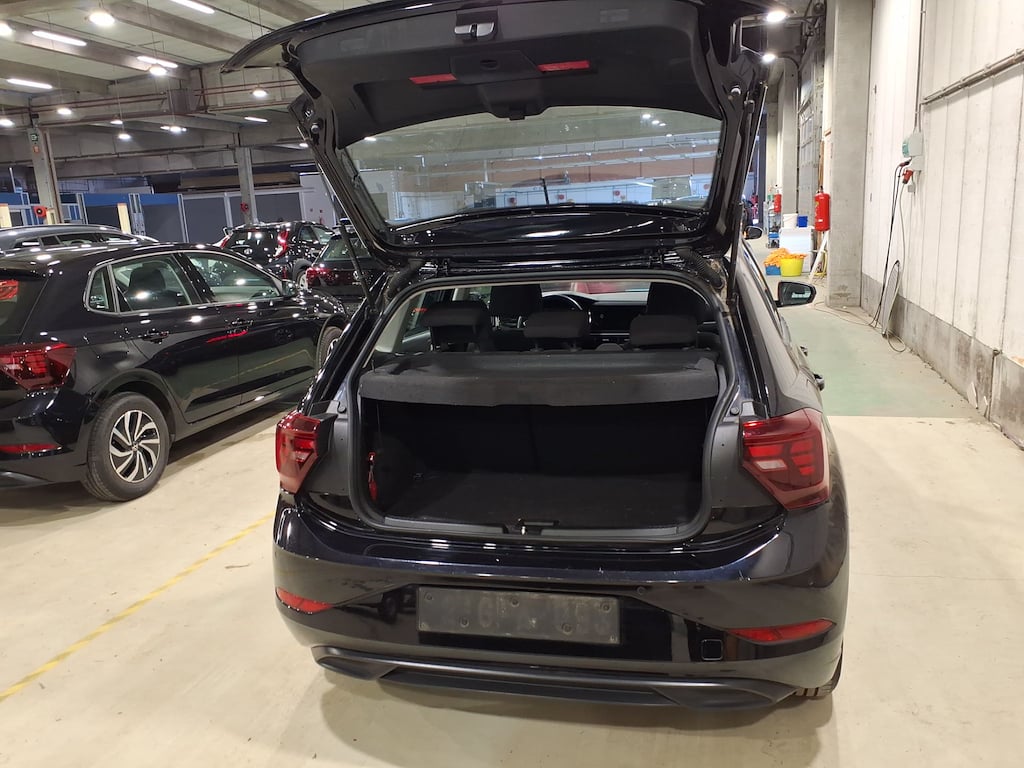 VOLKSWAGEN POLO 1.0 TSI LIFE BUSINESS photo
