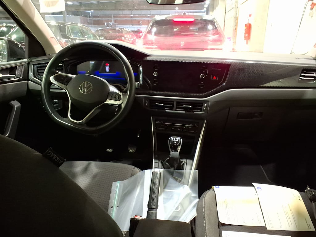VOLKSWAGEN POLO 1.0 TSI LIFE BUSINESS photo
