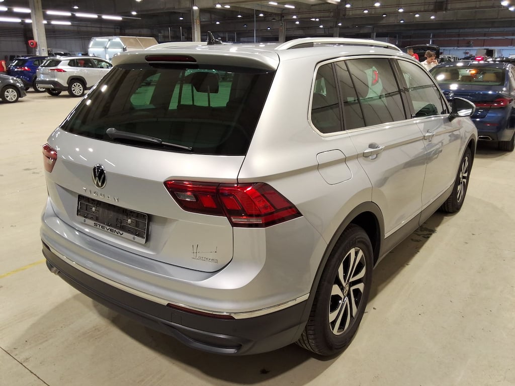 VOLKSWAGEN TIGUAN 1.5 TSI 96KW ACTIVE photo