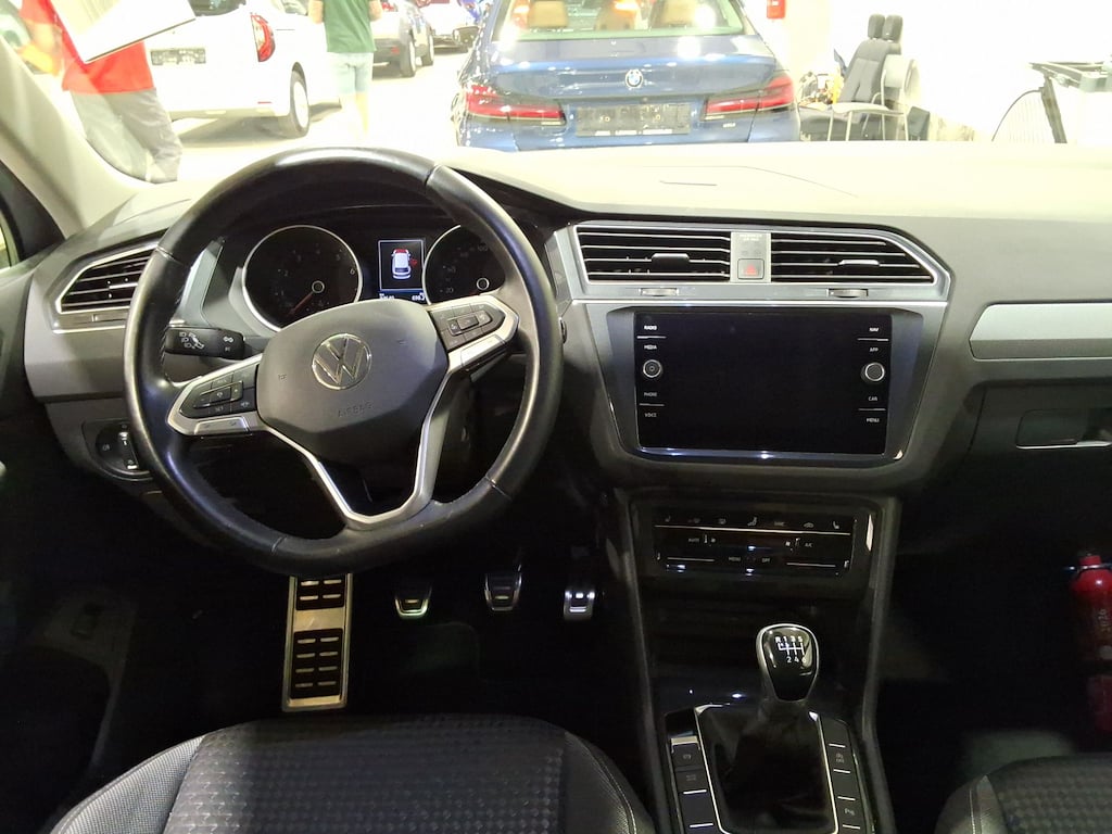 VOLKSWAGEN TIGUAN 1.5 TSI 96KW ACTIVE photo