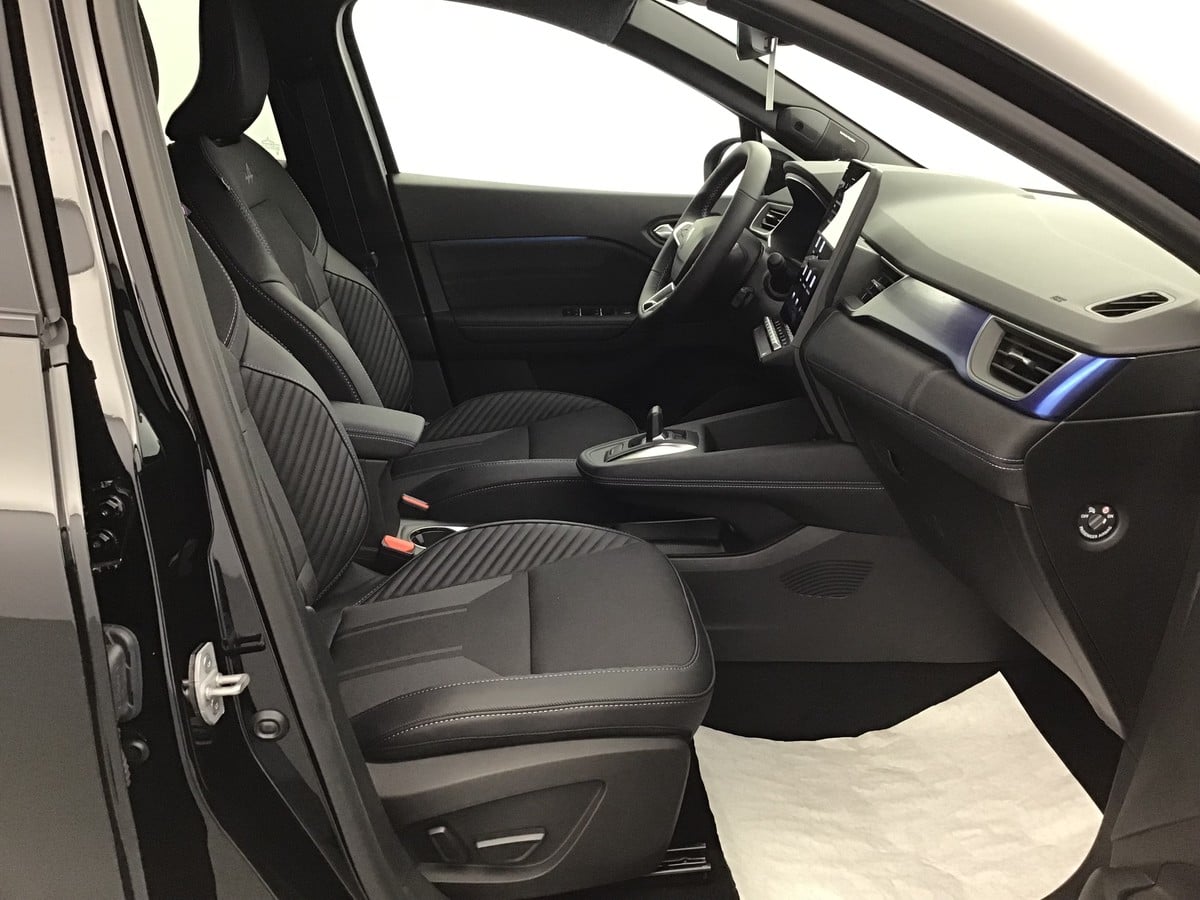 Renault SymbioZ Esprit Alpine E-Tech Hybrid 160 photo