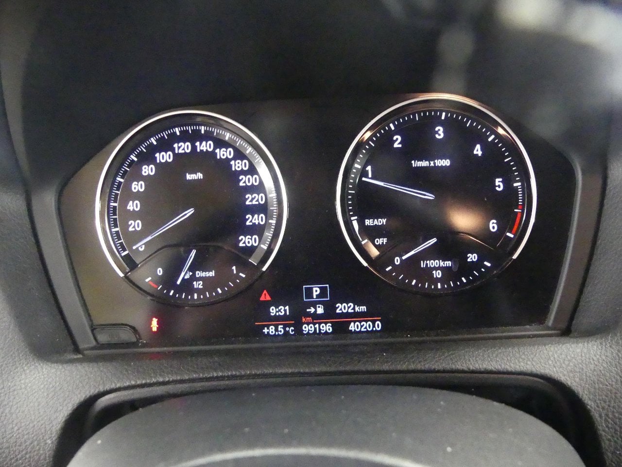 Baureihe 1 Lim. 5-trg. 120d Advantage 2.0 140KW AT8 E6 photo