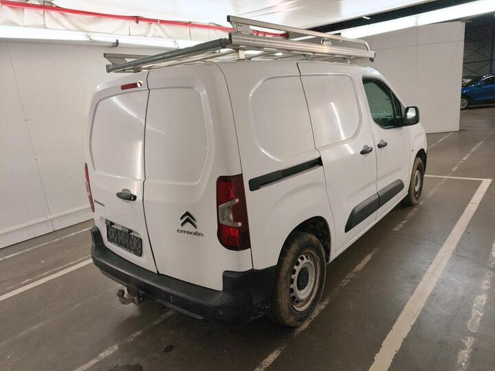 Citroen Berlingo Berlingo M Light 1.2 PT 110 S/S MAN6 Control 81kW/110pk  3D/P Man-6 photo