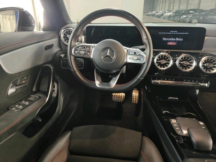 Mercedes CLA CLA CLA 250 e Business Solution (PHEV) 160kW/218pk  4D/P Auto-8 photo