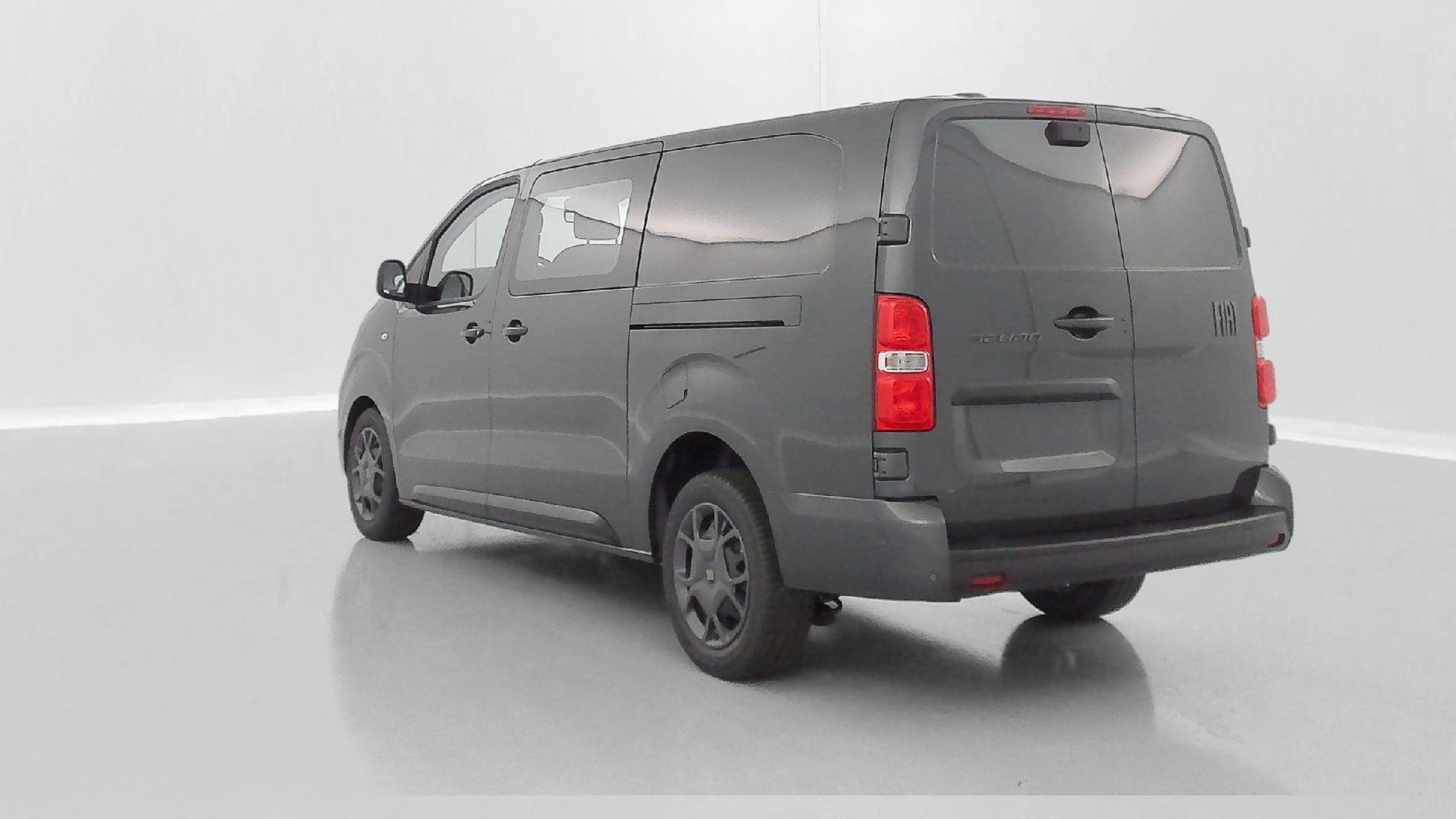Fiat Scudo Pack Premium Connect (XL) 2.0 BlueHDi 180ch photo