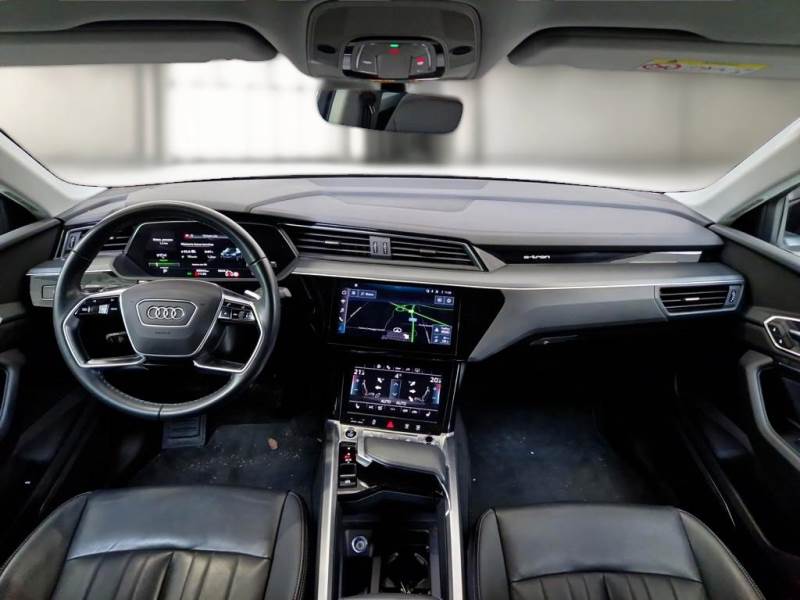 AUDI Q8 E-TRON SPORTBACK / 2022 / 5P / SUV 55 QUATTRO S LINE EDITION photo