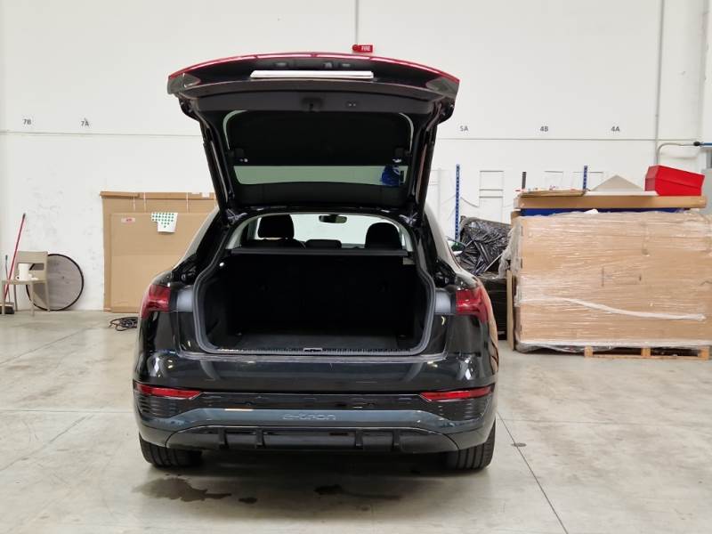 AUDI Q8 E-TRON SPORTBACK / 2022 / 5P / SUV 55 QUATTRO S LINE EDITION photo