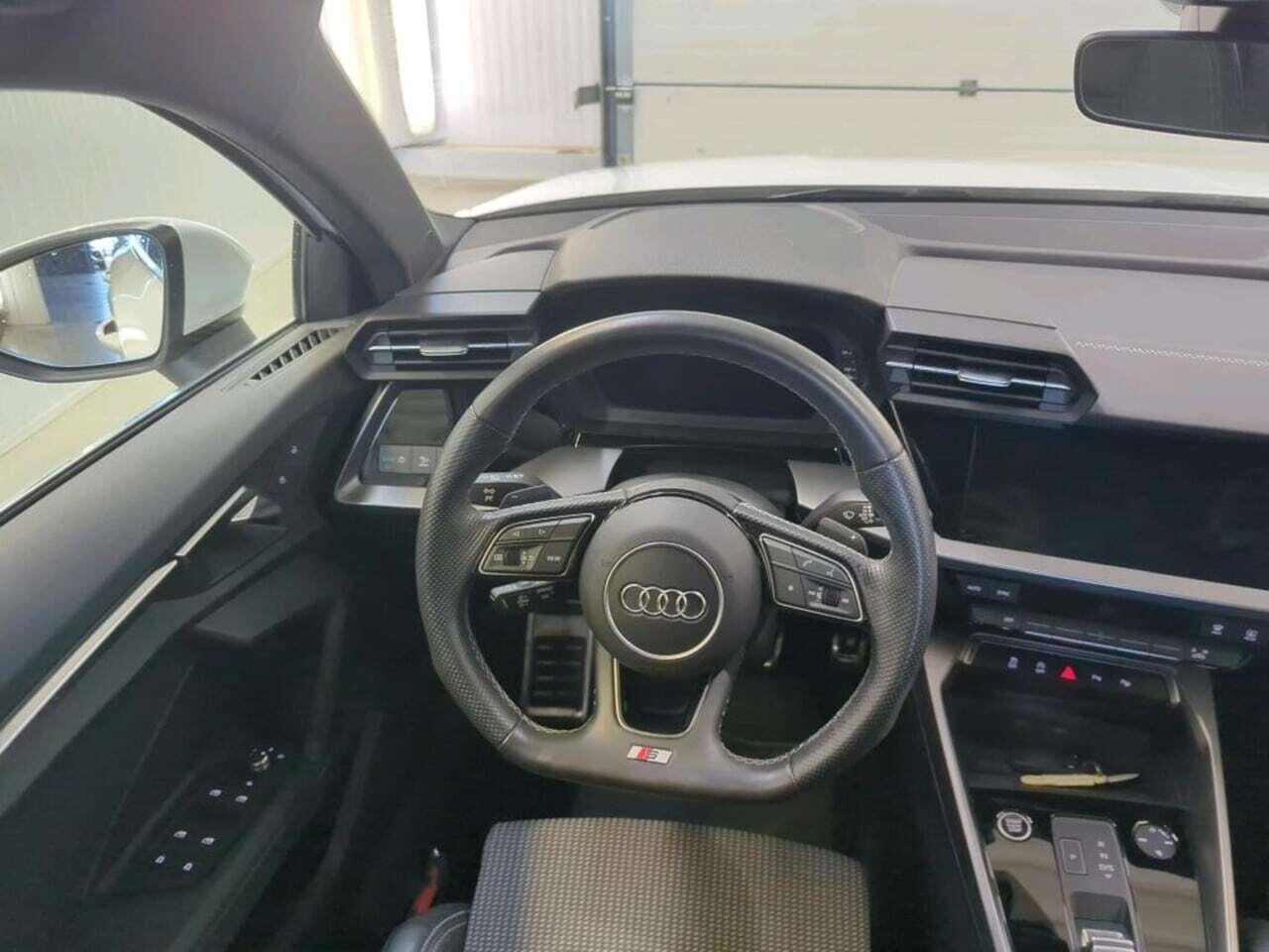 AUDI A3 Limousine 35 TFSI S edition photo