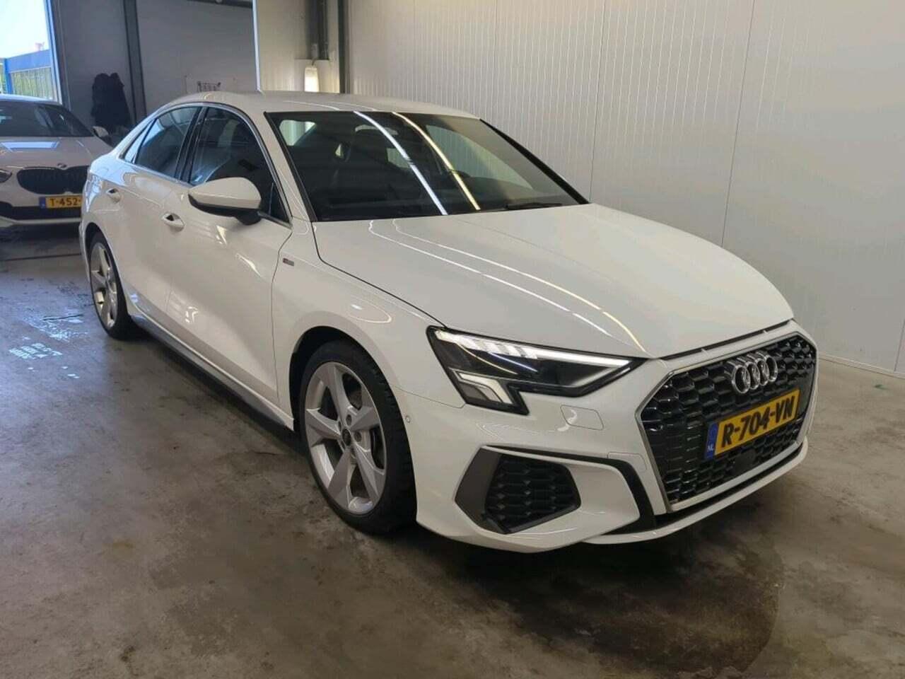 AUDI A3 Limousine 35 TFSI S edition photo
