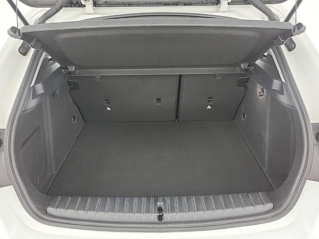 BMW 1-serie 118iA 5D 100kW photo