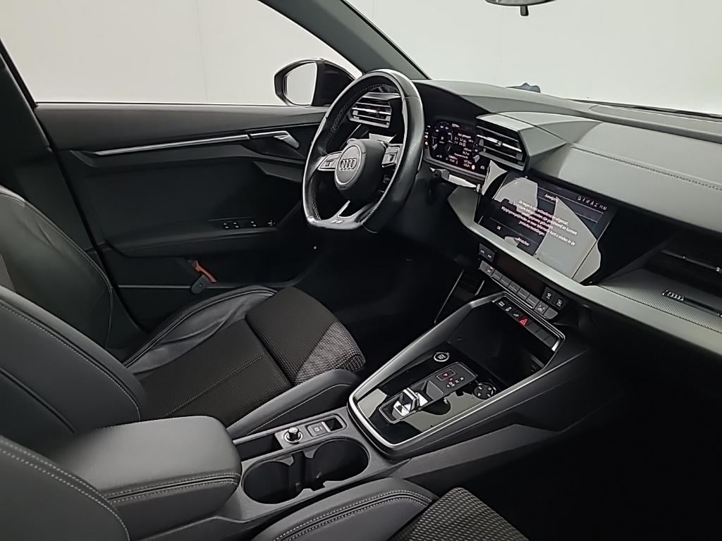 AUDI A3 Sportback 45 TFSI e S tronic S edition Competition 5D 180kW photo