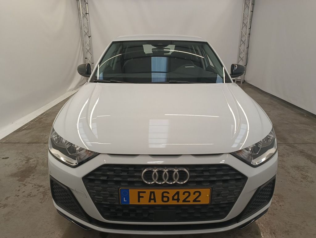 AUDI A1 SPORTBACK - 2019 30 TFSI 110hp S tronic (EU6d-TEMP) 5d photo