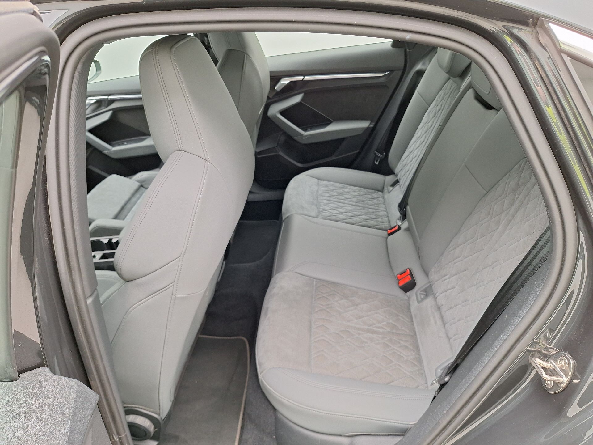 Audi, A3 Berline '20, Audi A3 Berline 2.0 TDi 30 85kW Edition One 4d photo