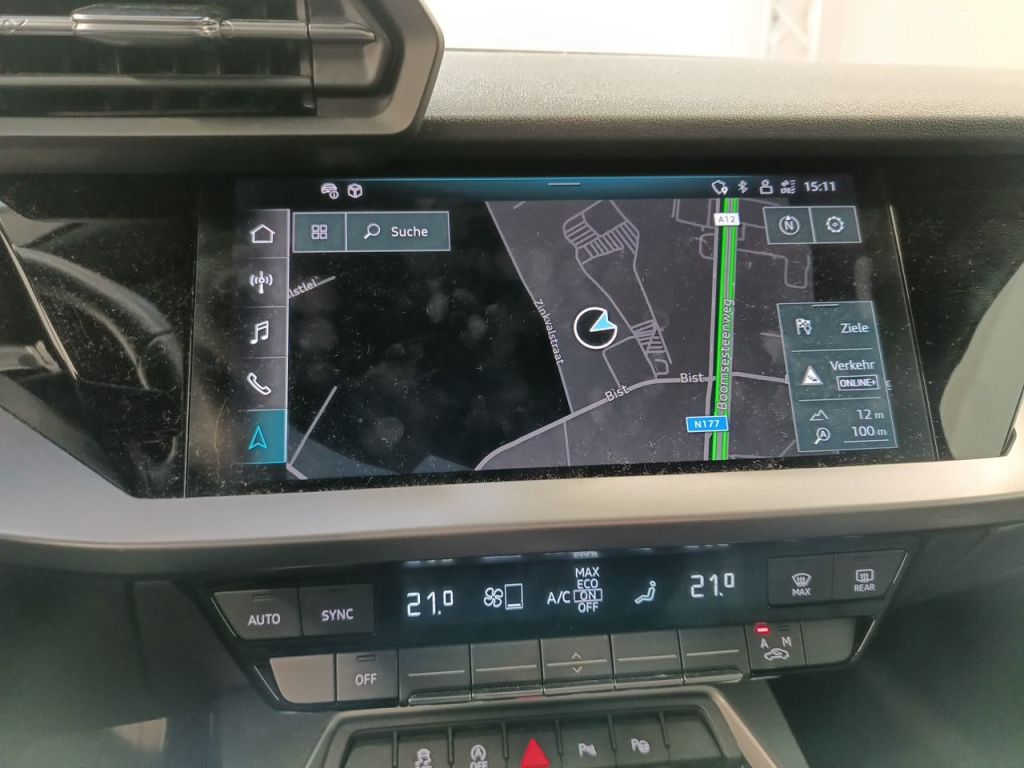 AUDI A3 SPORTBACK - 2020 35 TFSI 150hp S tronic (EU6AP) 5d photo