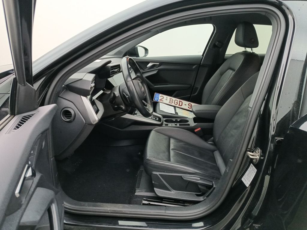 Audi A3 Sportback 1.0 30 TFSi 81kW S tronic Business Edit. 5d photo