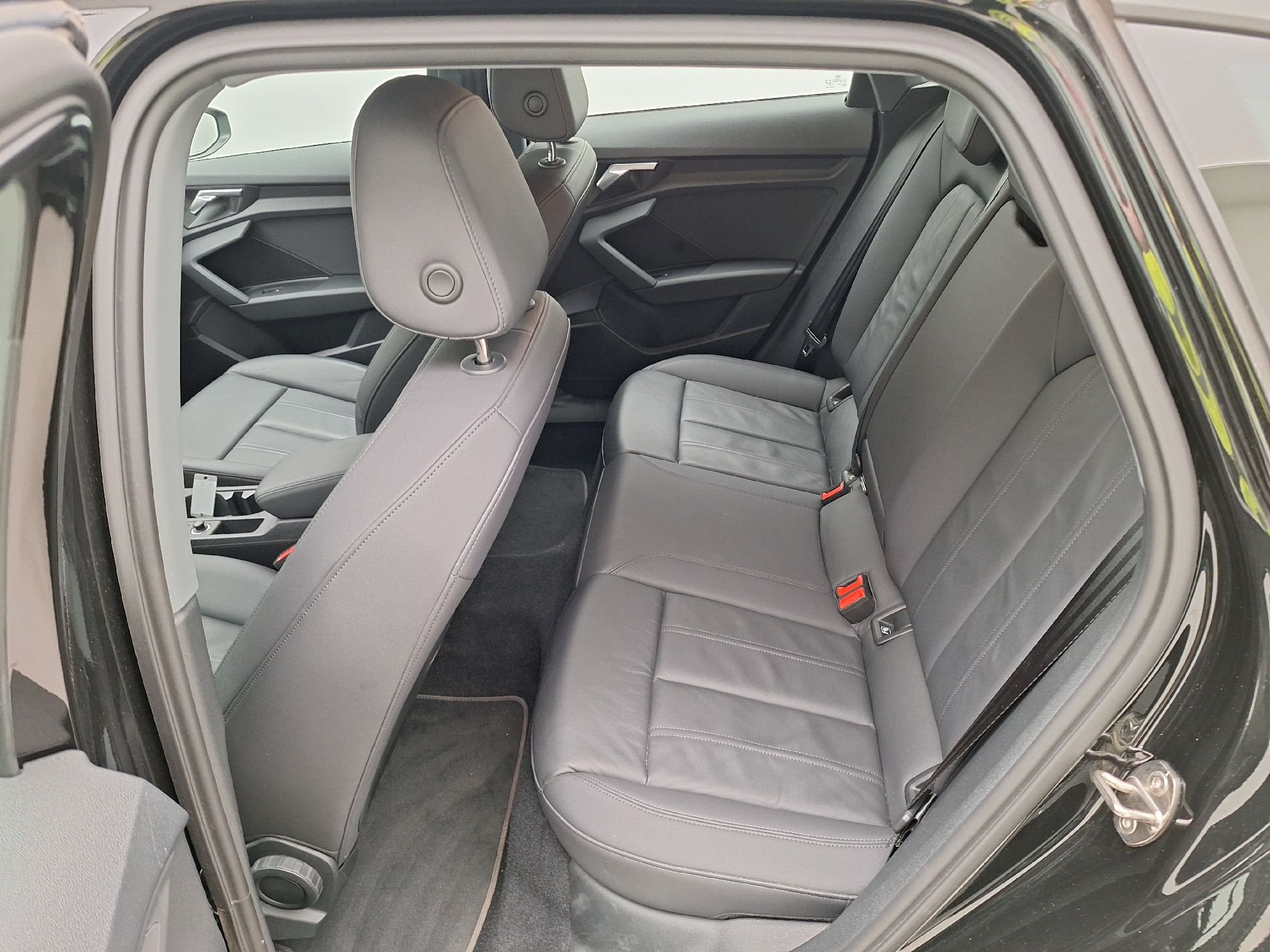 Audi, A3 SB '20, Audi A3 Sportback 2.0 35 TDi 110kW Attraction 5d photo
