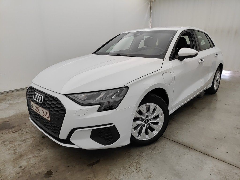 Audi A3 Sportback 1.4 40 TFSI e Attraction 5d