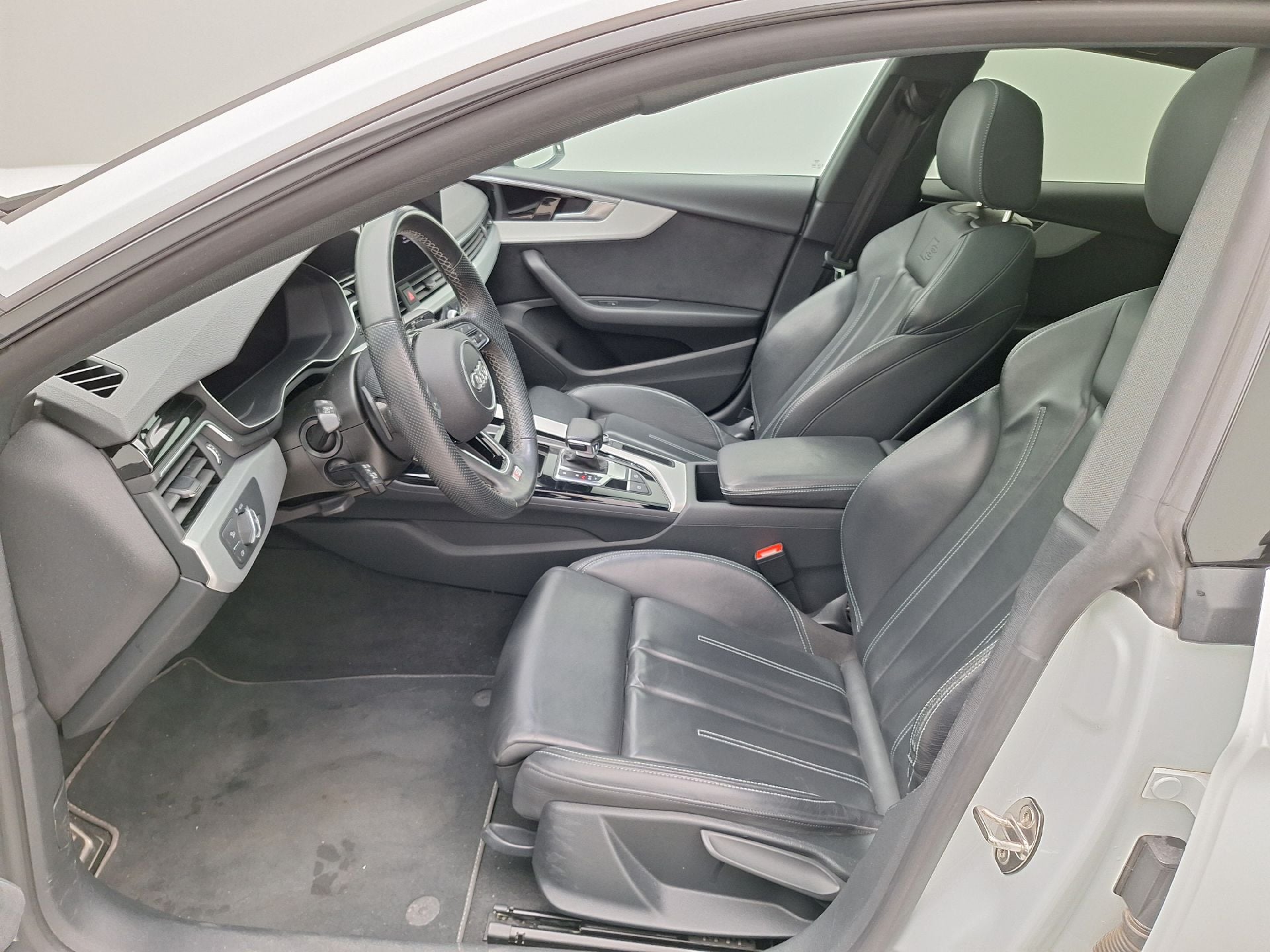 Audi, A5 SB FL'20, Audi A5 Sportback 35 TDI S tronic Bus Ed S Line 5d photo