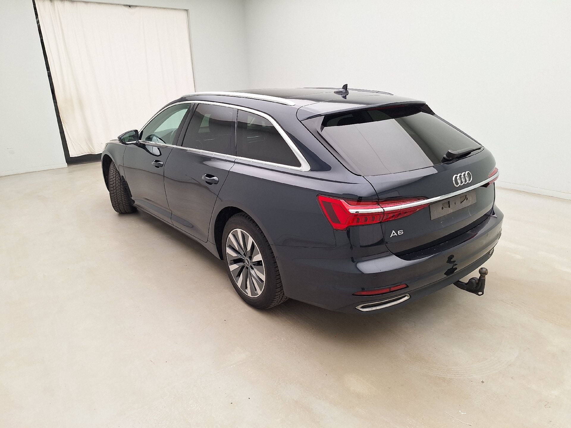 Audi, A6 Avant '18, Audi A6 Avant Business Edition 35 TDI S tronic 5d photo