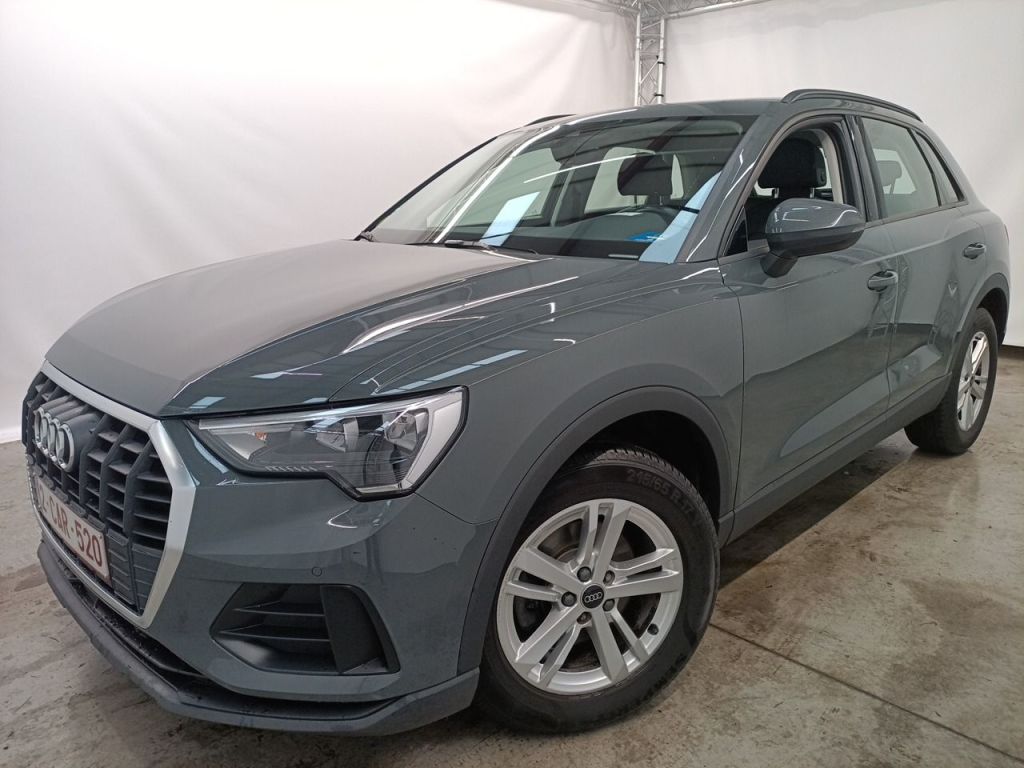 Audi Q3 35 TDI S Tronic Bus. Ed. Attraction 5d