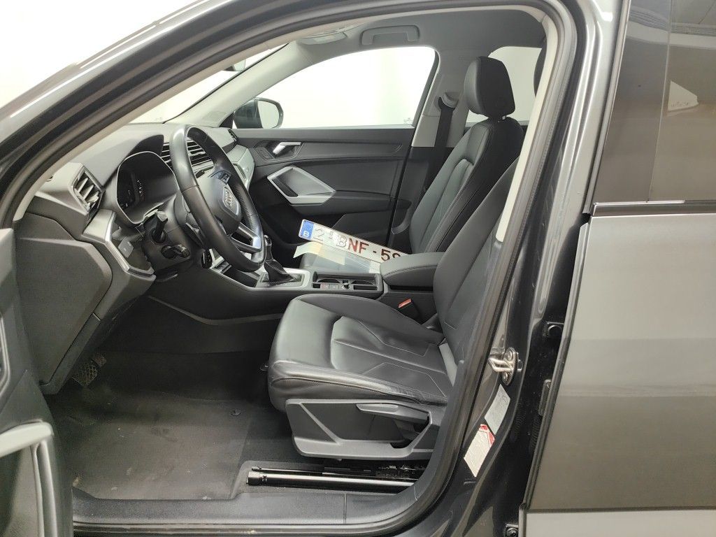 Audi Q3 Sportback 45 TFSI e S tronic S Line 5d photo