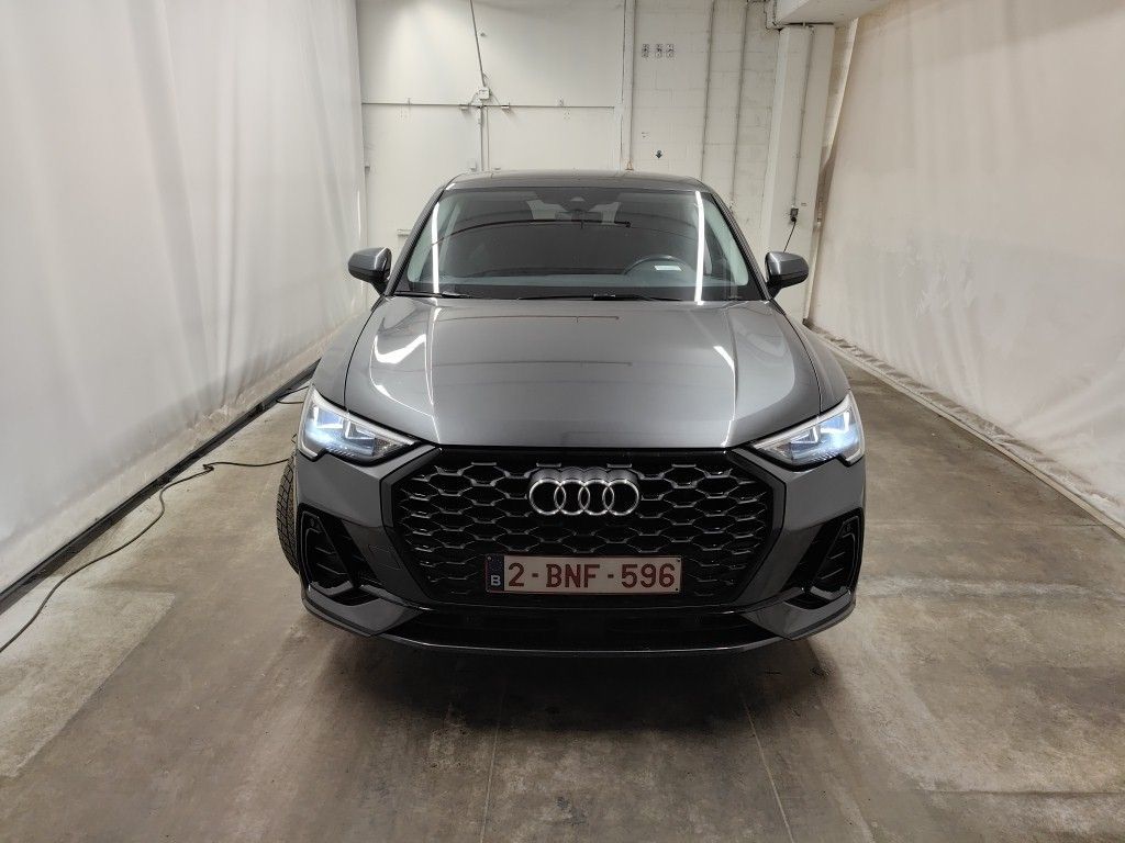 Audi Q3 Sportback 45 TFSI e S tronic S Line 5d photo