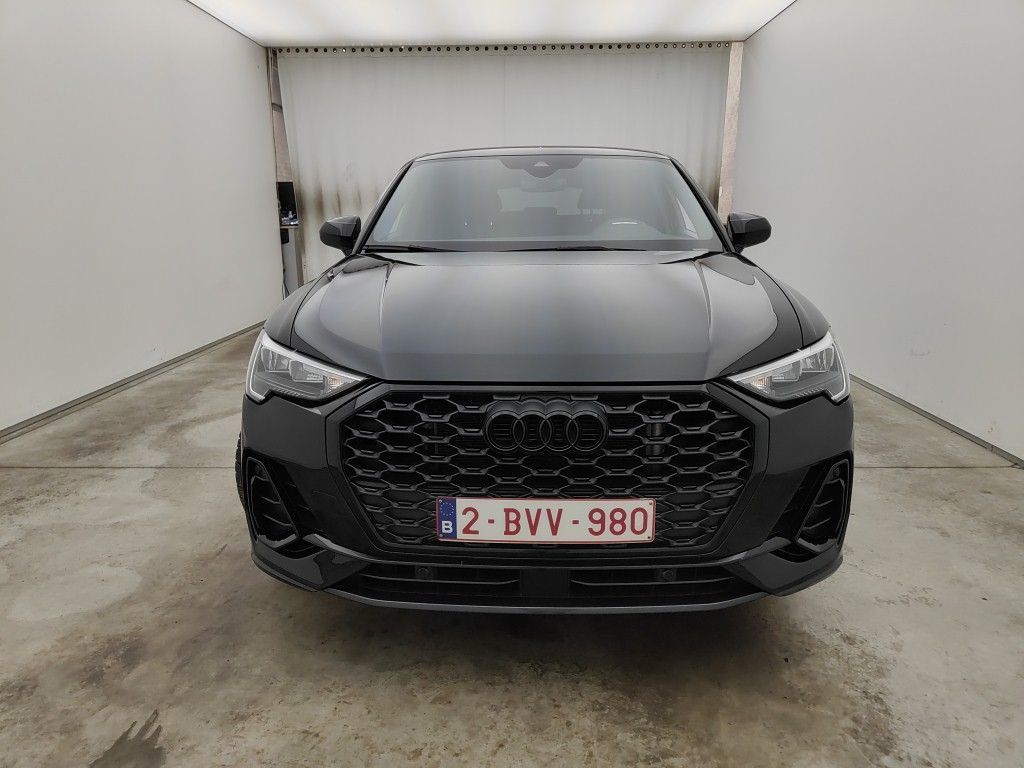 Audi Q3 Sportback 45 TFSI e S tronic S Line 5d photo