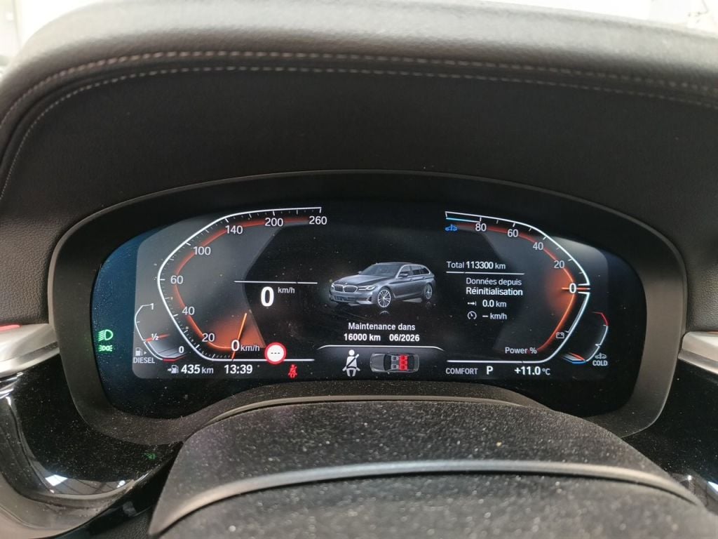 BMW 5 TOURING DIESEL - 2020 520 dXA 190 MHD 5d photo