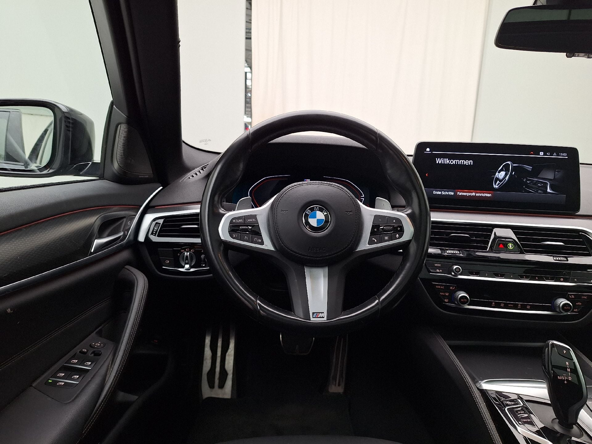 BMW, 5-serie To FL'20, BMW 5 Reeks Touring 520i Aut. (120 kW) 5d photo