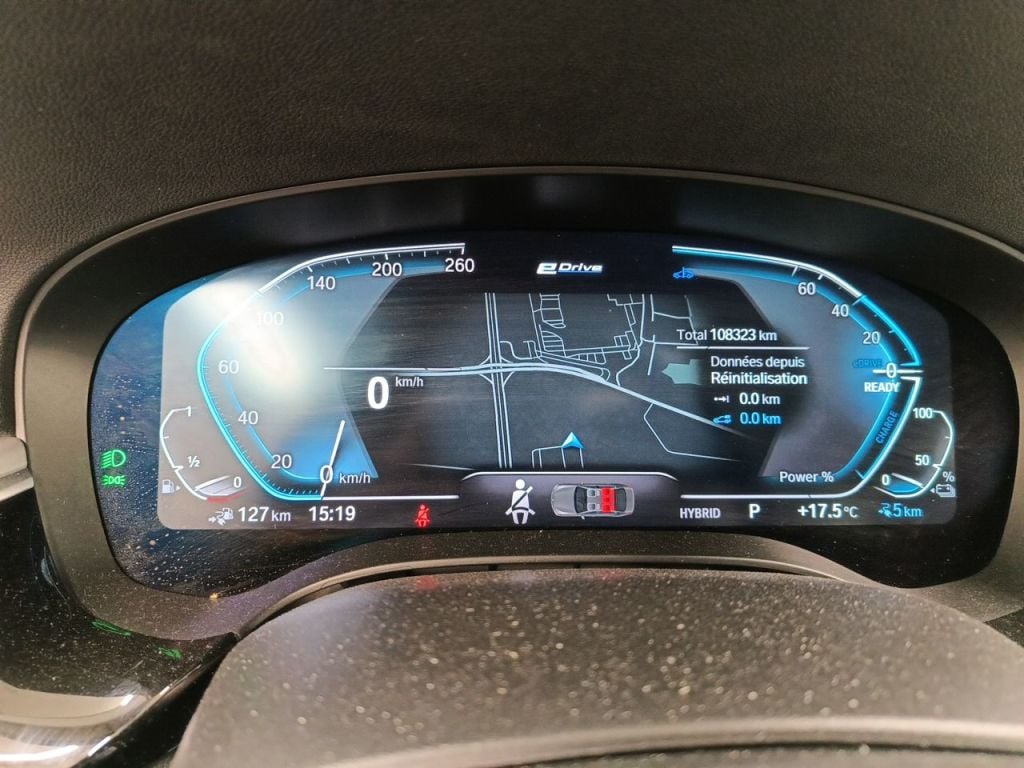 BMW 5 TOURING - 2020 530eXA 184hp PHEV 5d photo