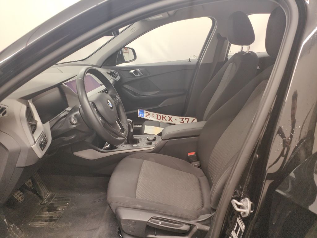 BMW 1 Reeks Hatch 116d (85 kW) 5d photo