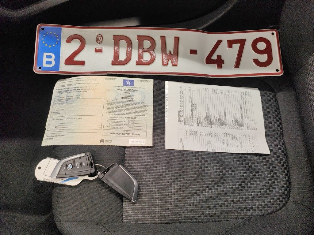 BMW 1 Reeks Hatch 116iA (80 kW) 5d photo