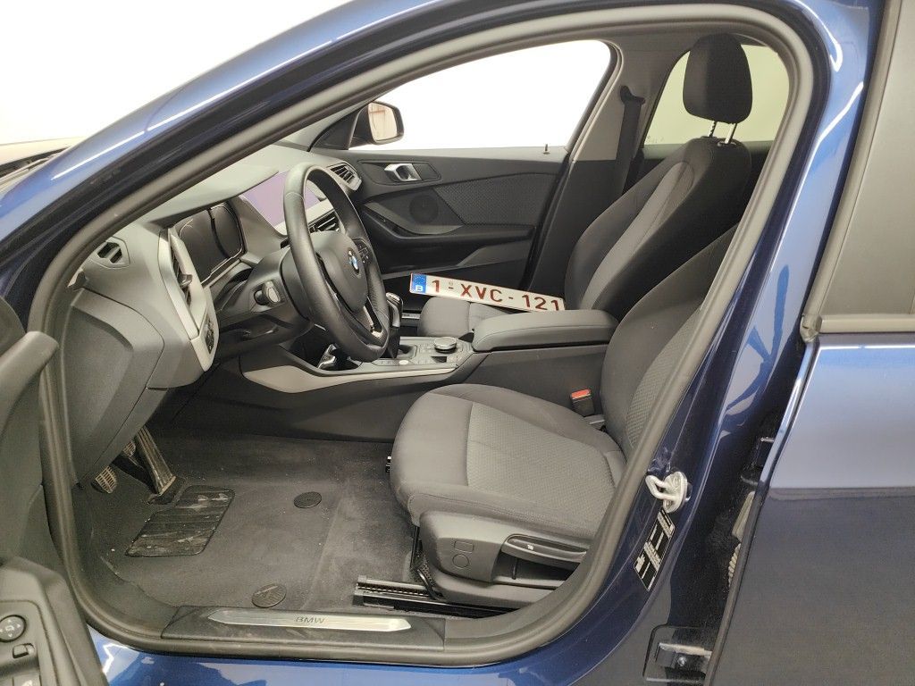 BMW 1 Reeks Hatch 116d (85 kW) 5d photo
