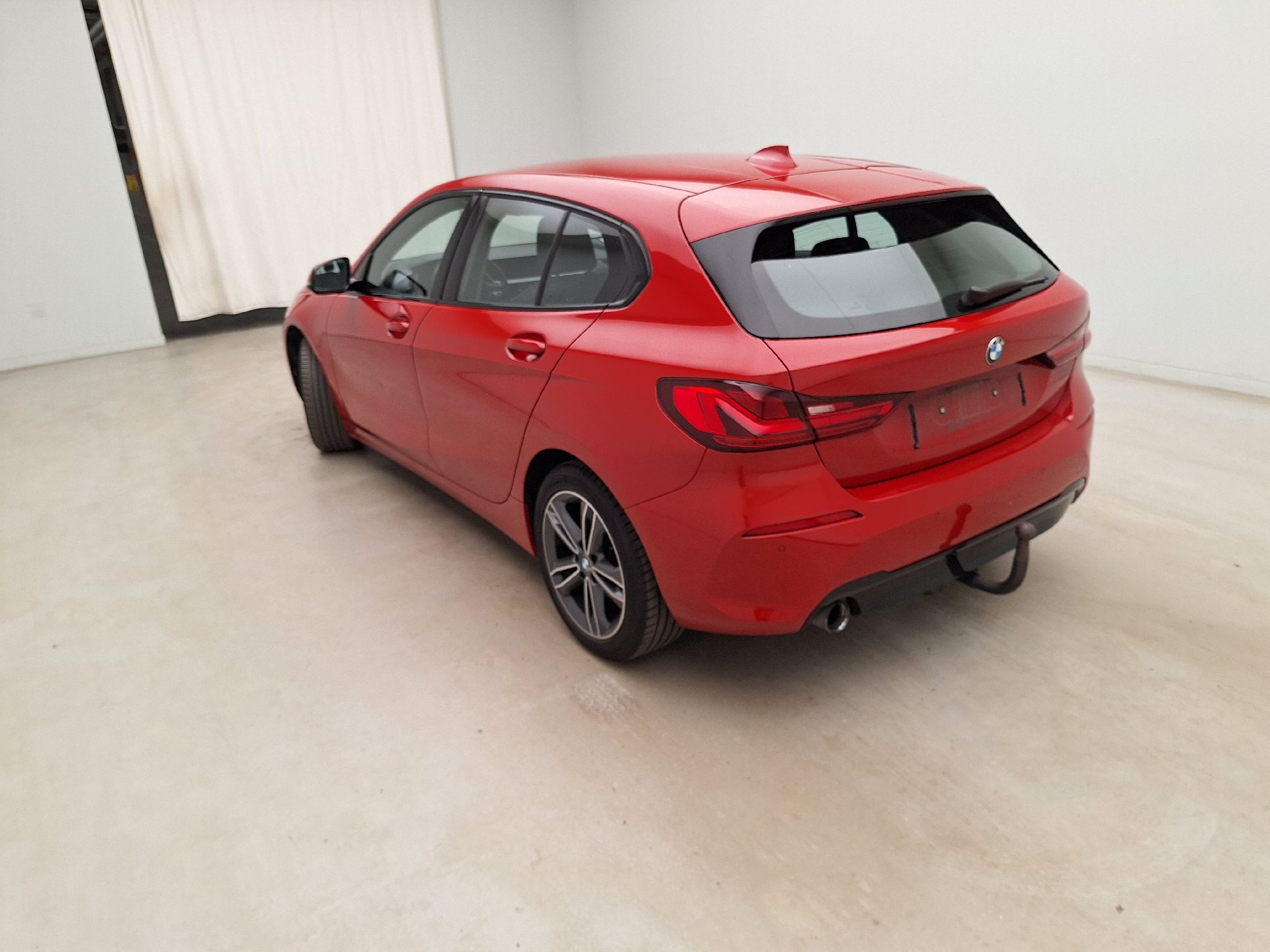 BMW, 1-serie '19, BMW 1 Reeks Hatch 116dA (85 kW) 5d photo