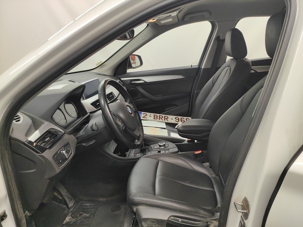 BMW X1 sDrive16dA (85 kW) 5d photo