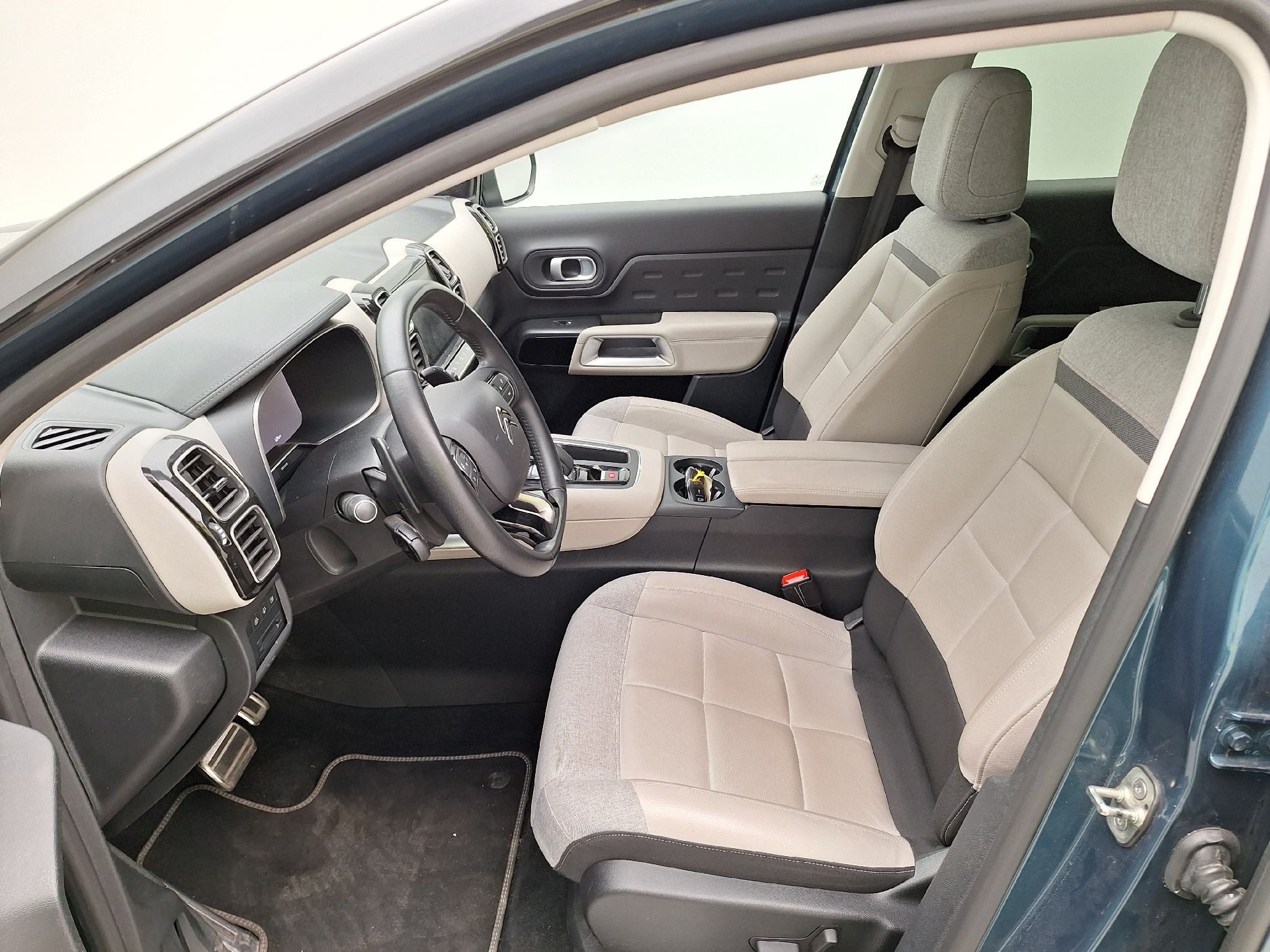 Citroën, C5 Aircross '18, Citroën C5 Aircross Hybrid 225 e-EAT8 Shine 5d photo